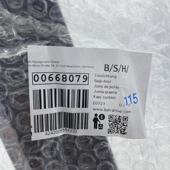 Уплотнитель двери посудомоечной машины Bosch Siemens Neff 00668079 нижний оригинал